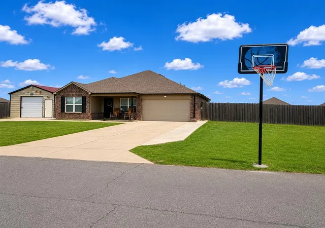 2nd image of 10432 Cindy Joy, Shawnee, OK 74804 | MLS# 1235510