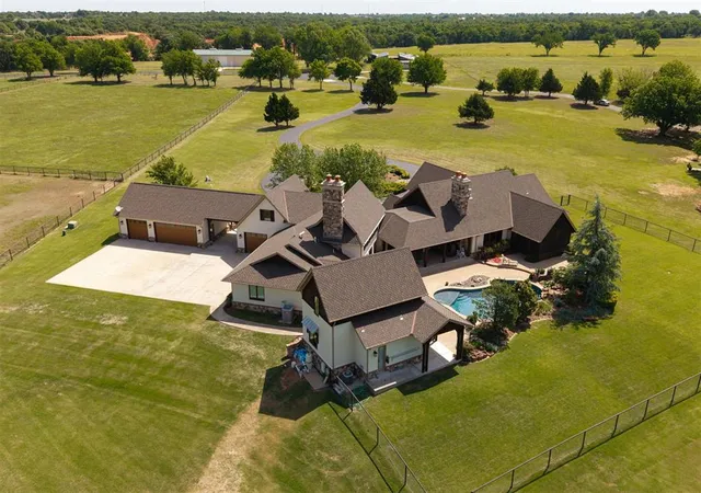 Photo 3 of Single family home for sale at 3150 W Waterloo Rd, Edmond, OK 73025 | MLS# 1235513 | Listing updated on 2026-08-14