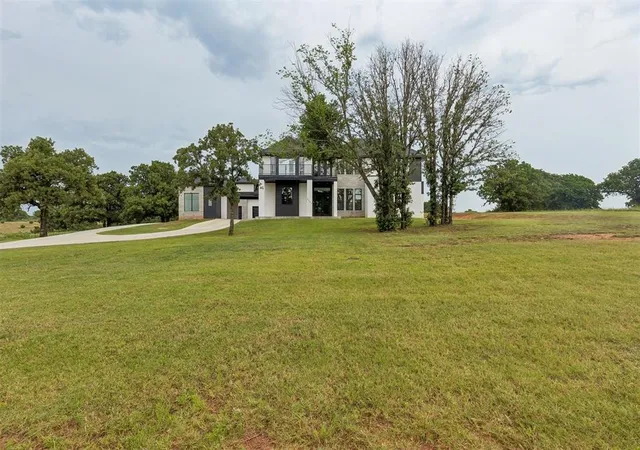 2nd image of 8809 E Covell Rd, Arcadia, OK 73007 | MLS# 1235518