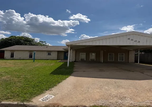 Homes for sale in Lawton, OK | 4603 Se Ellsworth Ave, Lawton, OK 73501 | MLS# 1235521