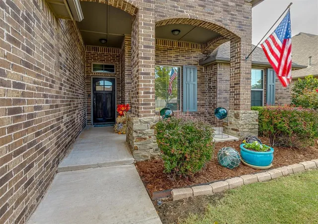 Photo 2 of Single family home for sale at 4712 Nw 151st Terrace, Edmond, OK 73013 | MLS# 1235525 | Listing updated on 2026-07-14