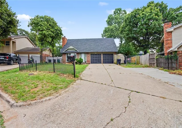 Photo 2 of Single family home for sale at 3504 Se 46th Street, Oklahoma City, OK 73135 | MLS# 1235528 | Listing updated on 2026-06-26