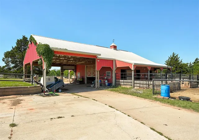 Photo 4 of House for sale at W Waterloo Rd, Edmond, OK 73025 | MLS# 1235534 | Listing updated on 2026-07-01