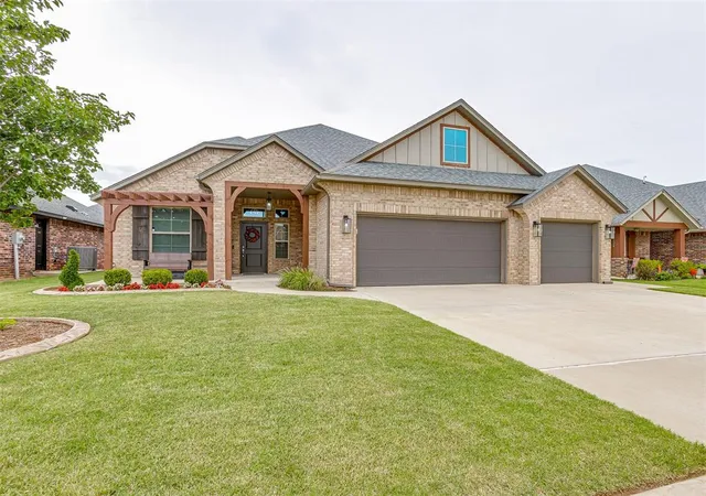 Homes for sale in Oklahoma City, OK | 16717 Aragon Ln, Oklahoma City, OK 73170 | MLS# 1235563