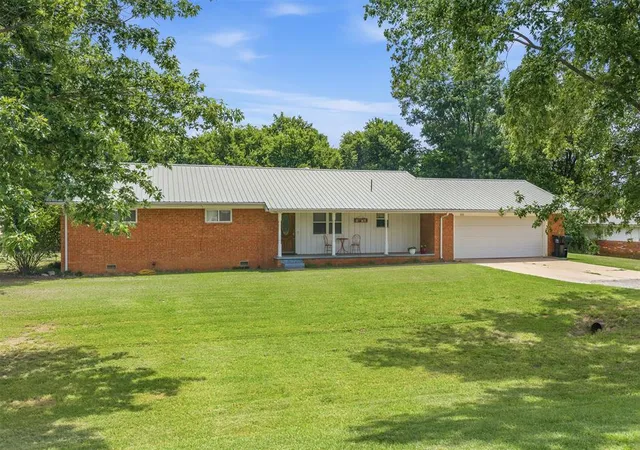 Photo 1 of Single family home for sale at 602 N Main St, Elmore City, OK 73433 | MLS# 1235589 | Listing updated on 2026-08-12
