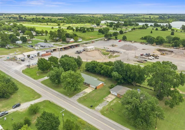 Photo 36 of Single family home for sale at 602 N Main St, Elmore City, OK 73433 | MLS# 1235589 | Listing updated on 2026-08-12