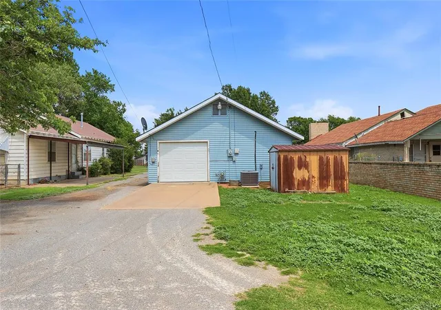 Homes for sale in Hobart, OK | 403 N Hitchcock St, Hobart, OK 73651 | MLS# 1235626