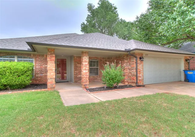 2nd image of 329 E Twelve Oaks Ter, Mustang, OK 73064 | MLS# 1235628