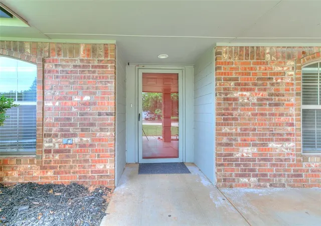 Photo 3 of Single family home for sale at 329 E Twelve Oaks Ter, Mustang, OK 73064 | MLS# 1235628 | Listing updated on 2026-09-24