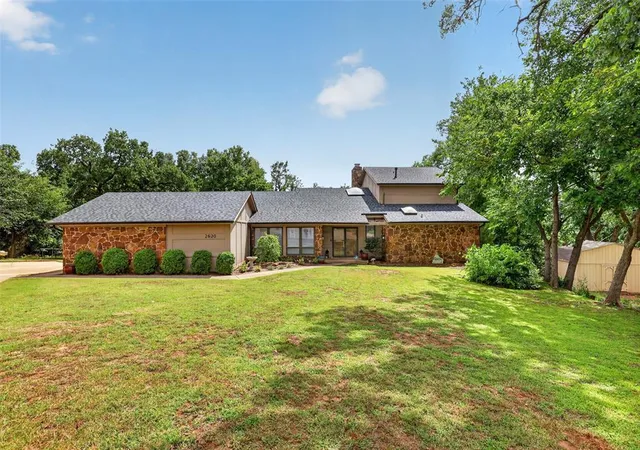Photo 1 of Single family home for sale at 2620 Lost Trl Rd, Edmond, OK 73012 | MLS# 1235629 | Listing updated on 2026-09-03