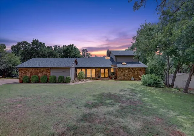 Photo 2 of Single family home for sale at 2620 Lost Trl Rd, Edmond, OK 73012 | MLS# 1235629 | Listing updated on 2026-09-03
