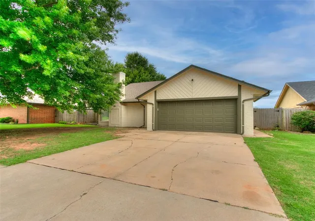 Photo 2 of Single family home for sale at 3128 Sw 100th Place, Oklahoma City, OK 73159 | MLS# 1235631 | Listing updated on 2026-08-25