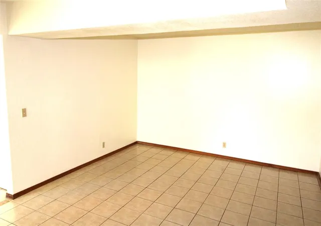 4th image of 229 Chalmette Dr, Norman, OK 73071 | MLS# 1235636
