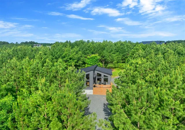 2nd image of 105 S Spruce Trl, Broken Bow, OK 74728 | MLS# 1235648