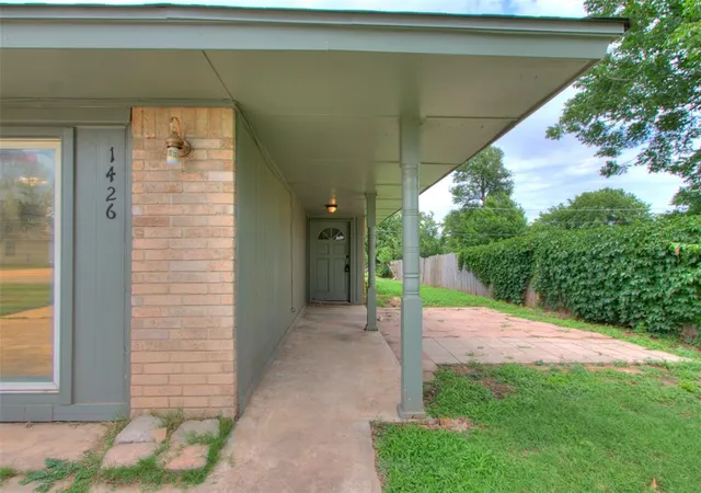 1st image of 1426 W Watts St, El Reno, OK 73036 | MLS# 1235666