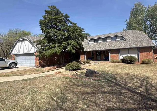 Photo 1 of Single family home for sale at 6105 Kingsbridge Dr, Oklahoma City, OK 73162 | MLS# 1235670 | Listing updated on 2026-09-02