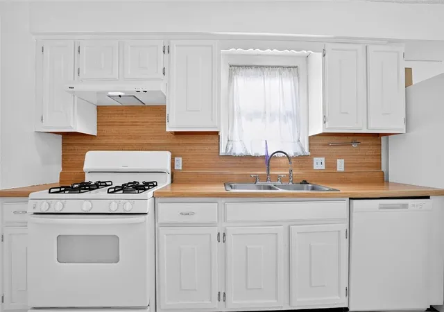 Photo 2 of Single family home for sale at 3129 Nw 44th Street, Oklahoma City, OK 73112 | MLS# 1235675 | Listing updated on 2026-09-02