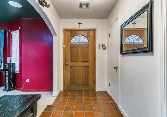 Photo 4 of Single family home for sale at 4508 NW 32nd Place, Oklahoma City, OK 73122 | MLS# 1235676 | Listing updated on 2026-08-30