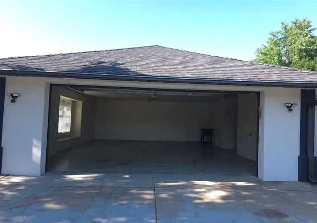 Photo 3 of Single family home for sale at 9009 Lakeaire Dr, Oklahoma City, OK 73132 | MLS# 1235678 | Listing updated on 2026-08-23