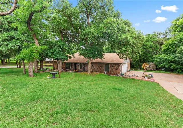 Homes for sale in Anadarko, OK | 3111 Shady Lane Dr, Anadarko, OK 73005 | MLS# 1235680