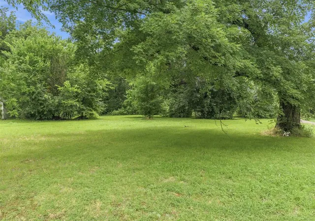 Homes for sale in Wynnewood, OK | 810 N Taylor St, Wynnewood, OK 73098 | MLS# 1235704