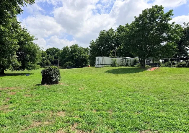 2nd image of 26226 220th St, Purcell, OK 73080 | MLS# 1235705