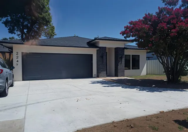 Photo 2 of Single family home for sale at 2247 Nw 36th Street, Oklahoma City, OK 73112 | MLS# 1235708 | Listing updated on 2026-08-22