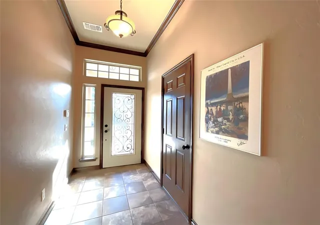 Photo 3 of Single family home for sale at 3832 Kings Cyn Rd, Norman, OK 73071 | MLS# 1235715 | Listing updated on 2026-10-09