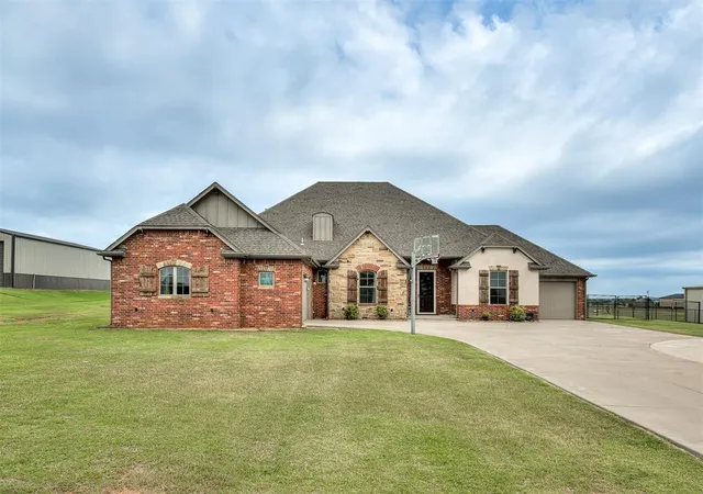 Photo 2 of Single family home for sale at 2269 Barrington Dr, Blanchard, OK 73010 | MLS# 1235717 | Listing updated on 2026-07-28