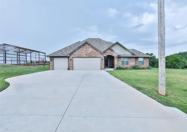 36th image of 2103 E Sooner Rd, Tuttle, OK 73089 | MLS# 1235718
