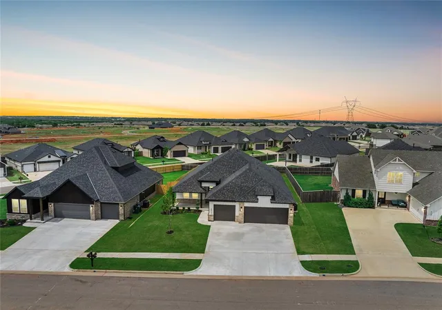 50th image of 8213 Nw 152nd St, Edmond, OK 73013 | MLS# 1235721