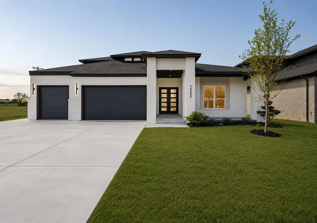 Homes for sale in Edmond, OK | 15437 Capri Ln, Edmond, OK 73013 | MLS# 1235725