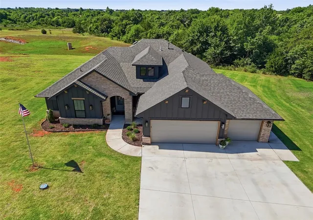 Homes for sale in Newcastle, OK | 2740 Nw 26th Ter, Newcastle, OK 73065 | MLS# 1235728