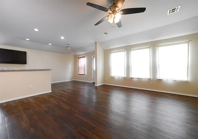 Photo 3 of Single family home for sale at 1401 Gypsum Pl, Noble, OK 73068 | MLS# 1235733 | Listing updated on 2026-06-23