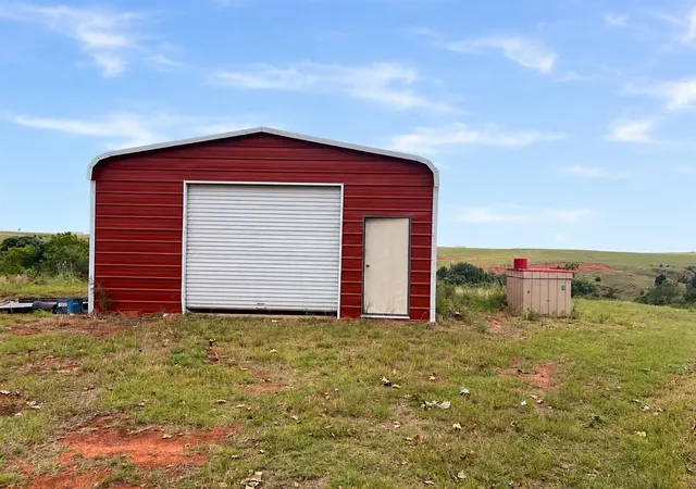 Homes for sale in Blanchard, OK | 2091 County Road 1300, Blanchard, OK 73010 | MLS# 1235742