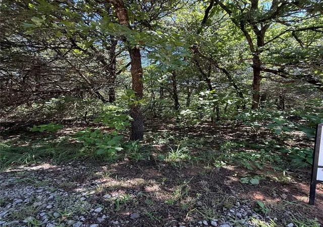 2nd image of 1401 Glenoak Rd, Norman, OK 73026 | MLS# 1235752