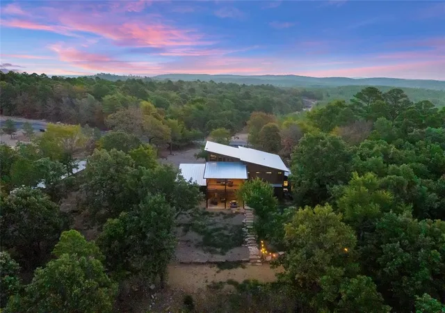 4th image of 429 Woodland Bluff Trl, Broken Bow, OK 74728 | MLS# 1235762