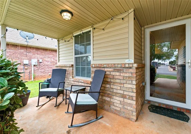Photo 1 of Single family home for sale at 19501 Vista Ave, Edmond, OK 73012 | MLS# 1235765 | Listing updated on 2026-10-15