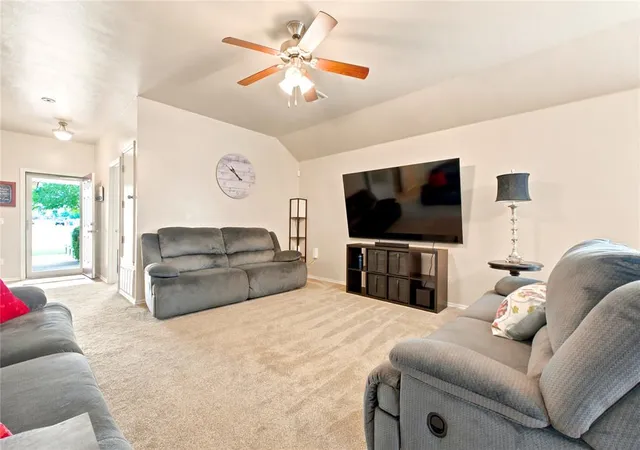 Photo 4 of Single family home for sale at 19501 Vista Ave, Edmond, OK 73012 | MLS# 1235765 | Listing updated on 2026-10-15