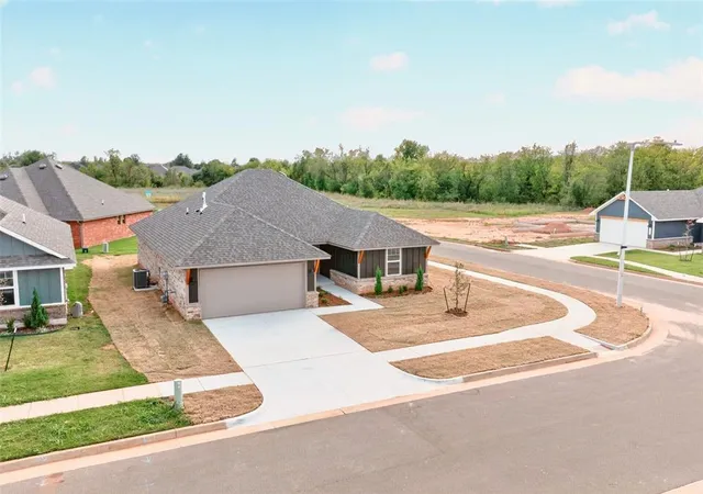 Photo 4 of Single family home for sale at 10656 SW 18th Street, Yukon, OK 73099 | MLS# 1235767 | Listing updated on 2026-10-22