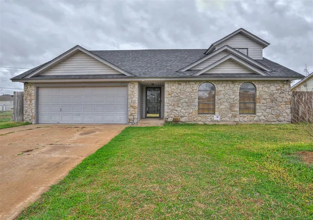 Photo 3 of Sale Pending at 5301 Se 82nd Street, Oklahoma City, OK 73135 | MLS# 1235768 | Listing updated on 2026-07-26