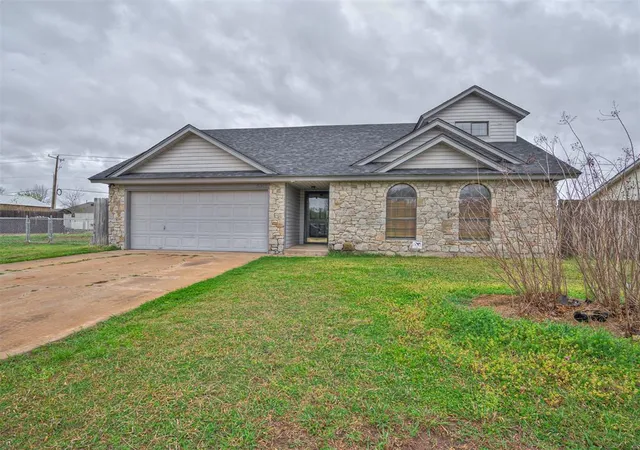 Photo 3 of Sale Pending at 5301 SE 82nd Street, Oklahoma City, OK 73135 | MLS# 1235768 | Listing updated on 2026-07-26