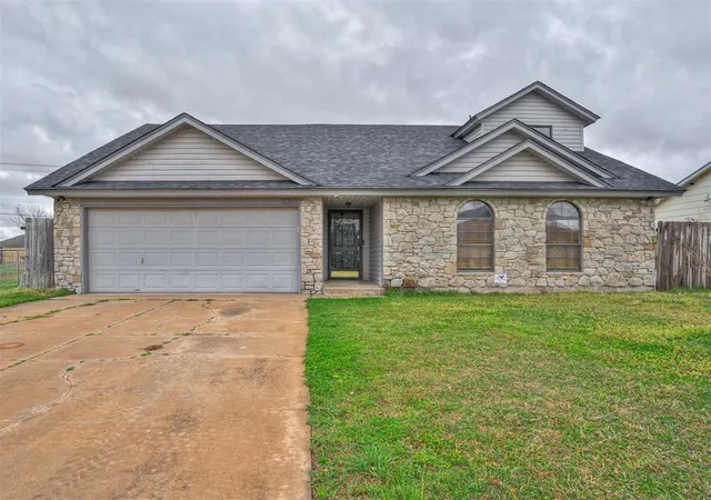 Photo 4 of Sale Pending at 5301 SE 82nd Street, Oklahoma City, OK 73135 | MLS# 1235768 | Listing updated on 2026-07-26