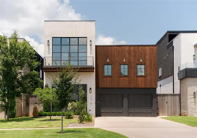 Photo 2 of Single family home for sale at 137 Ne 14th Street, Oklahoma City, OK 73104 | MLS# 1235769 | Listing updated on 2026-07-22