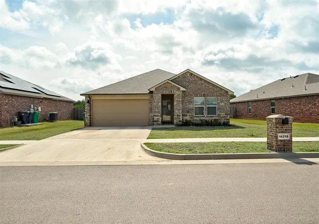 Homes for sale in Piedmont, OK | 14218 Babbling Brook Dr, Piedmont, OK 73078 | MLS# 1235770