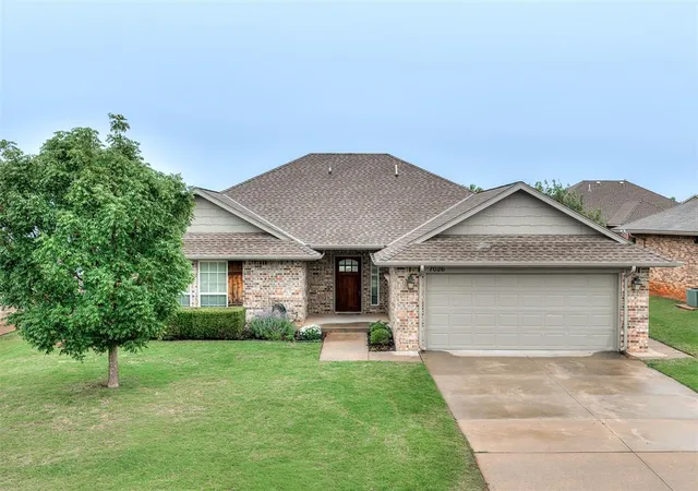 Homes for sale in Warr Acres, OK | 7026 N Cherokee, Warr Acres, OK 73132 | MLS# 1235775