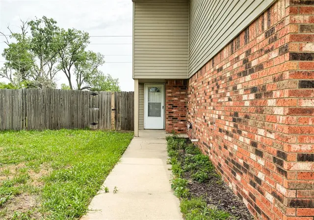 2nd image of 528 Westwood Ct #530, Oklahoma City, OK 73127 | MLS# 1235776