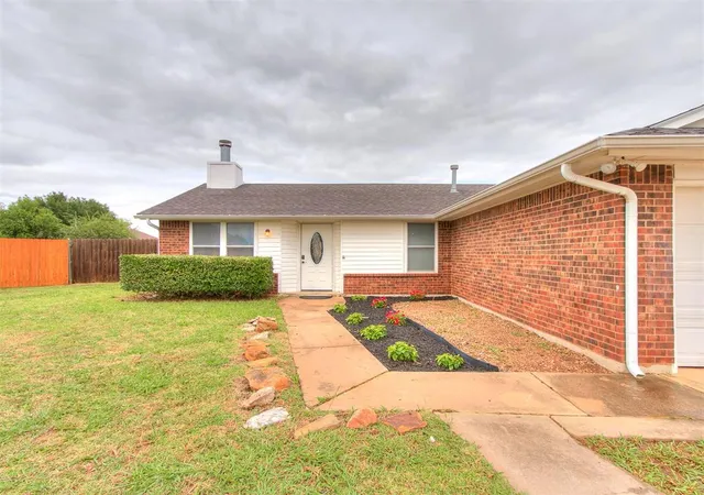 Homes for sale in Oklahoma City, OK | 14400 Keri Cir, Oklahoma City, OK 73170 | MLS# 1235777