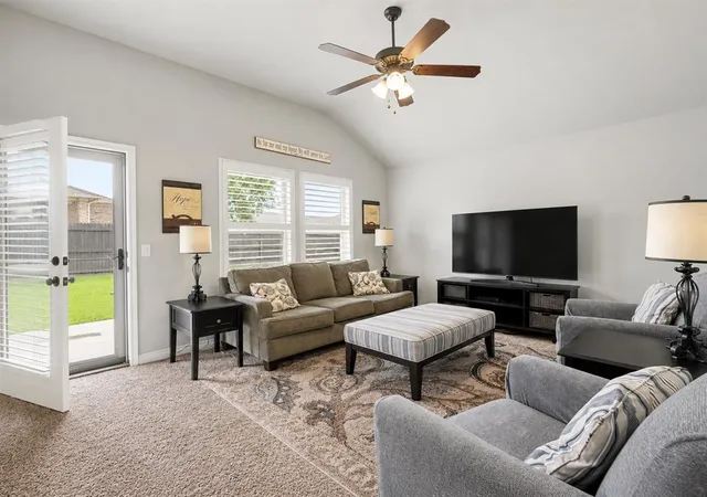 Homes for sale in Norman, OK | 2932 Trailwood Dr, Norman, OK 73069 | MLS# 1235818