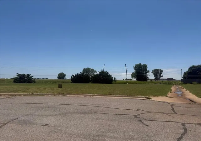 Homes for sale in Elk City, OK | Willow St, Elk City, OK 73644 | MLS# 1235831